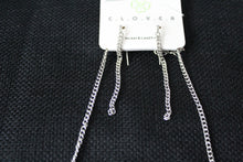 Load image into Gallery viewer, Silver Tone Necklace set
