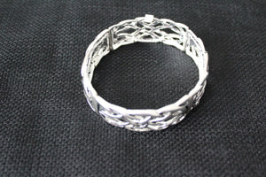 Antique Silver Tone / Stretch / Bracelet