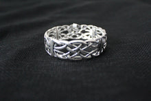 Load image into Gallery viewer, Antique Silver Tone / Stretch / Bracelet
