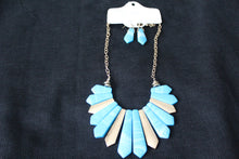 Load image into Gallery viewer, Gold tone Blue Acrylic necklace set
